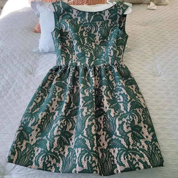 Zara Occasional Dress - Picture 1 of 10